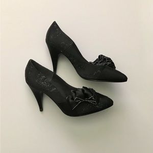 Nightlife by Life Stride Women’s Black Heels with Bow - 7B